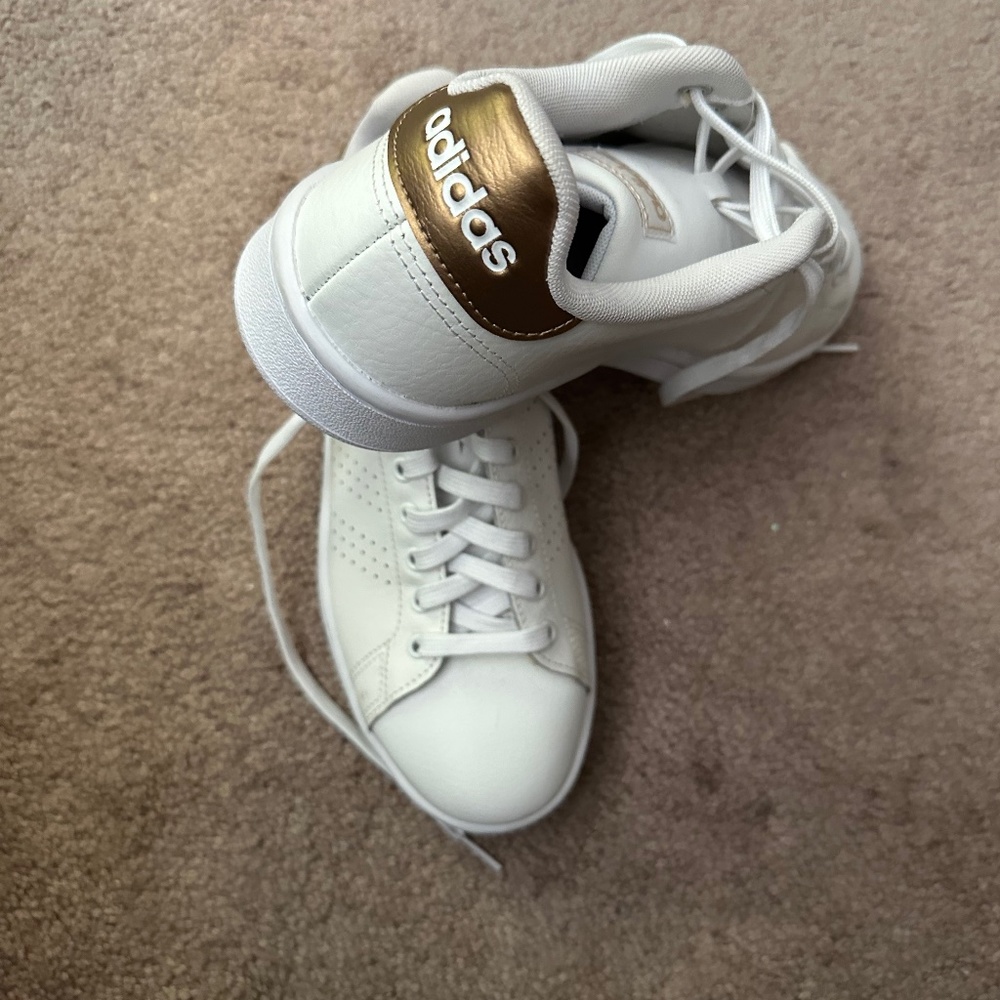 Adidas Advantage